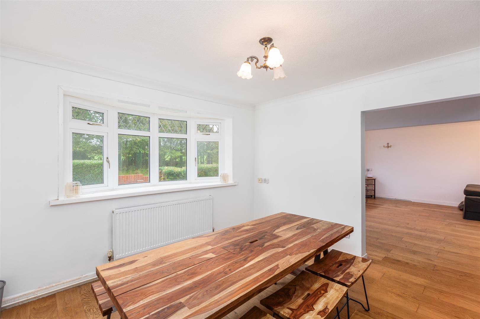 Llanmorlais, Swansea, SA4 3RY